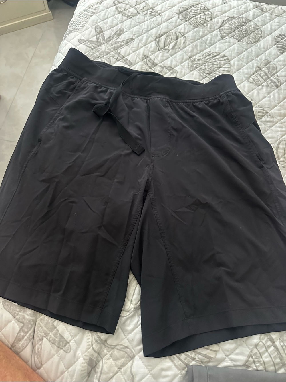 lululemon athletica Men's Black Athletic Drawstring Shorts